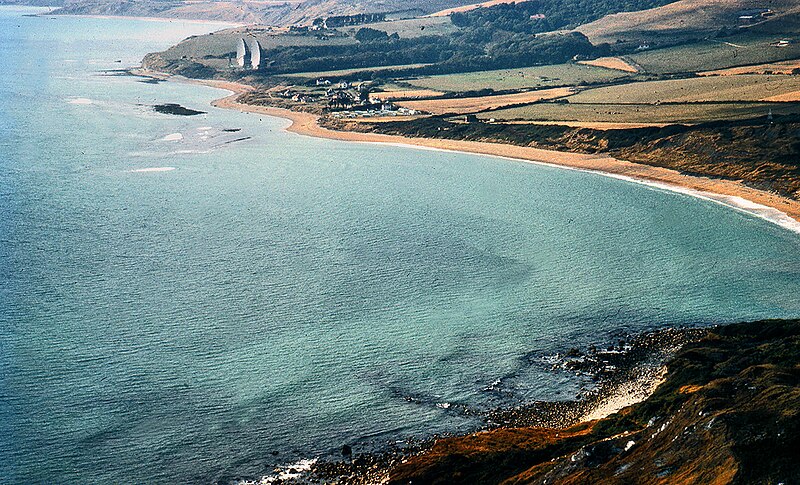 File:Ringstead Bay c.1970.jpg