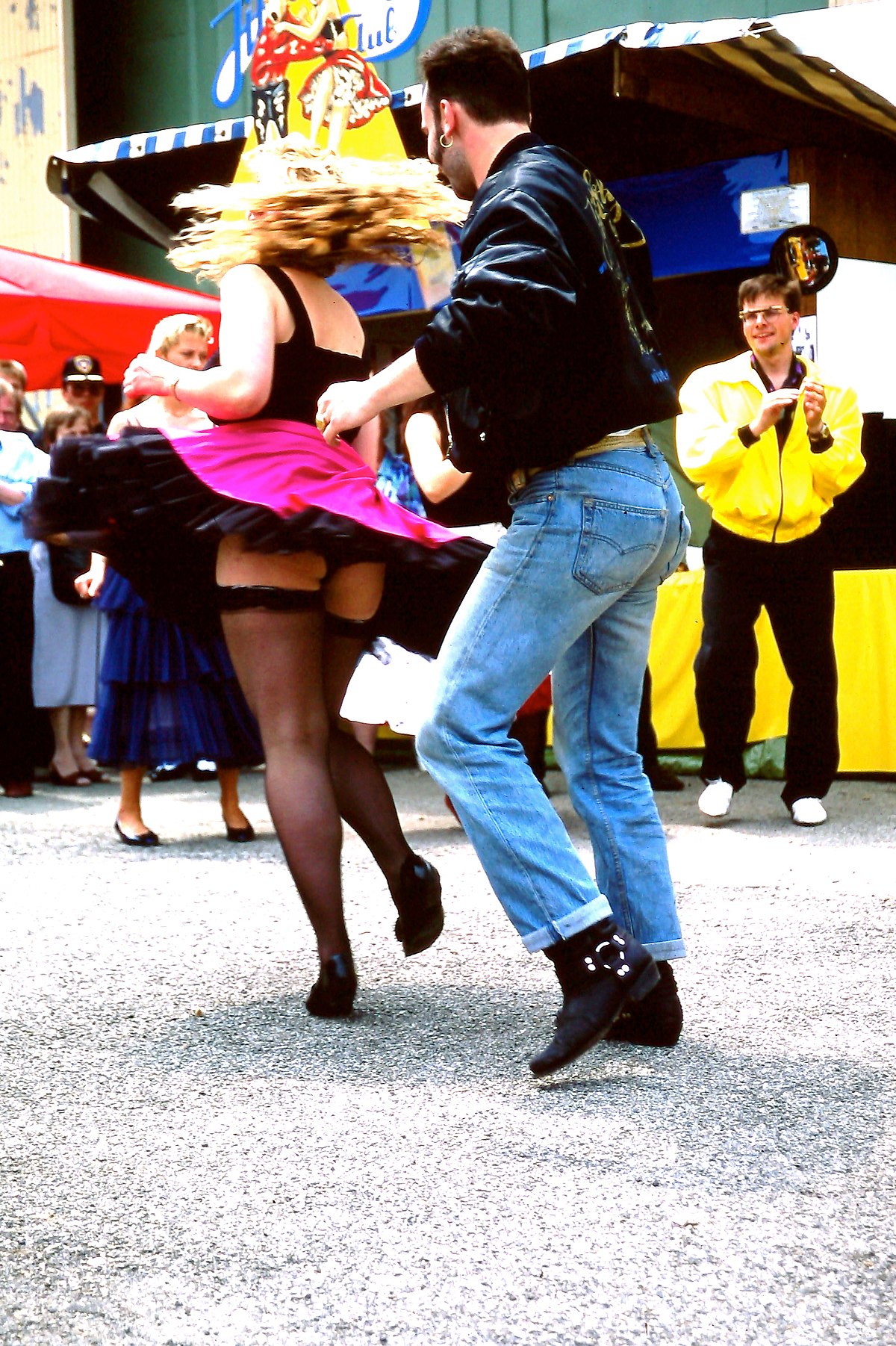 File:Rock 'n' Roll Dancing Show (8108296994).jpg - Wikimedia Commons