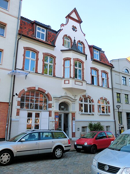 File:Rostock Beginenberg 25 2011-05-07.jpg