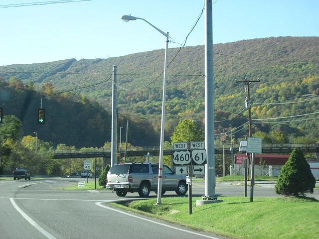 US 460 westbound at SR 61 intersection in Narrows