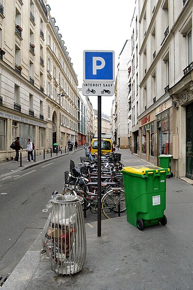 File:Rue Sedaine, Paris 2 June 2015.jpg