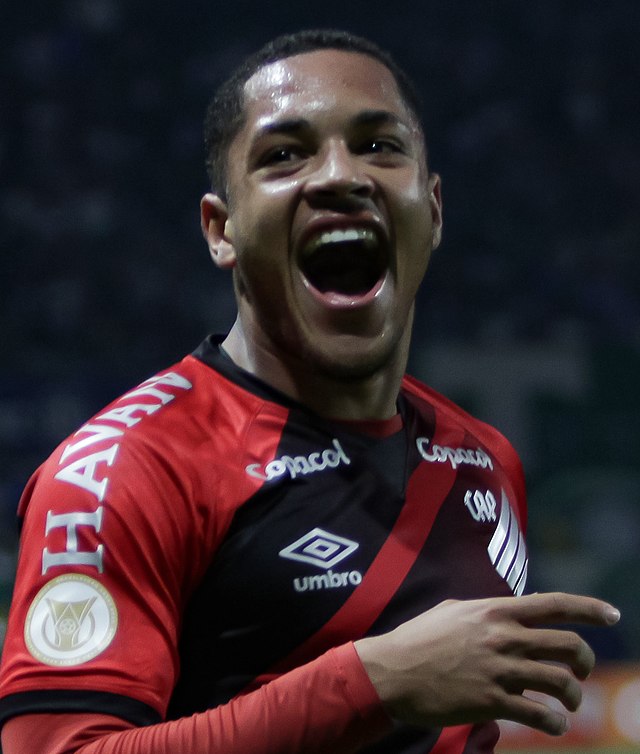 Transfermarkt.co.uk on X: 17-year-old Athletico Paranaense forward Vitor  Roque is said to be on Arsenal's summer transfer list. 👀 The talented  youngster recently helped Brazil win the South American Under-20  Championship. 🇧🇷🔥