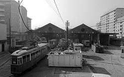 Het tramdepot tijdens de sloop van opgeslagen trams in 1992