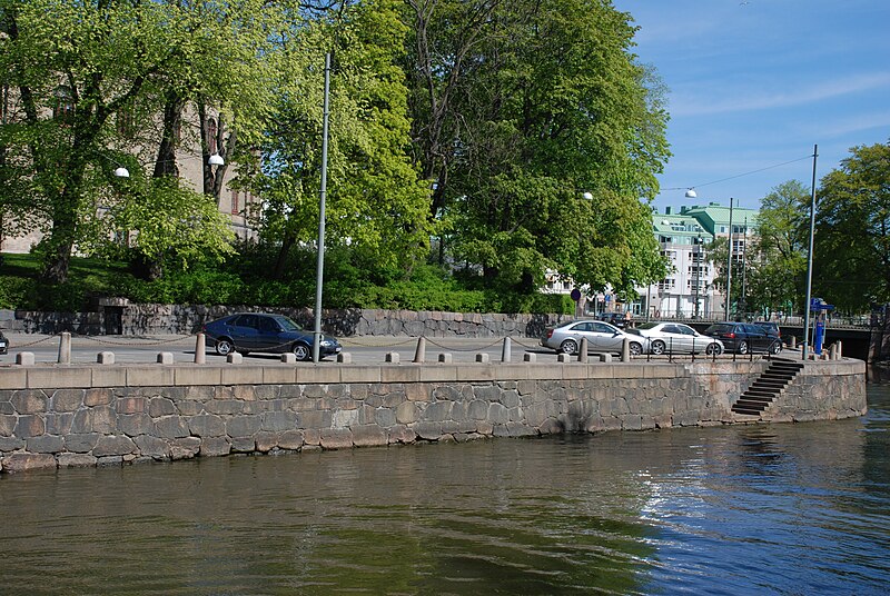 File:Sahlgrensgatan i Göteborg.jpg