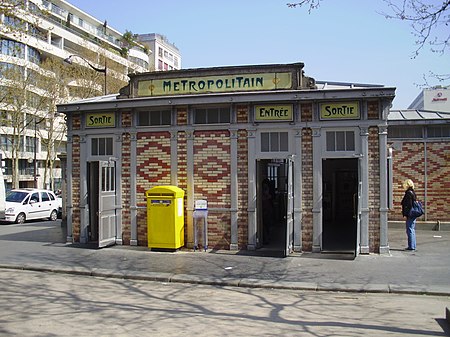 Saint Jacques métro Entrée