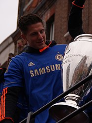 Vítěz Ligy mistrů Sam Hutchinson parade.jpg