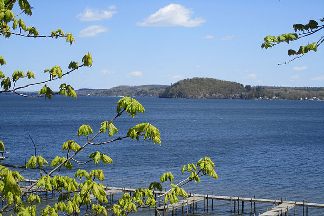 Saratoga Lake - Wikipedia