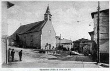 La chiesa di Santa Maria e la fermata del tram negli anni venti