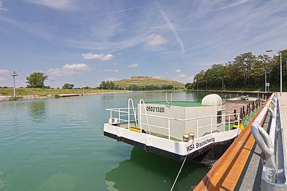 Unterer Schleusenvorhafen, Blick von Süden