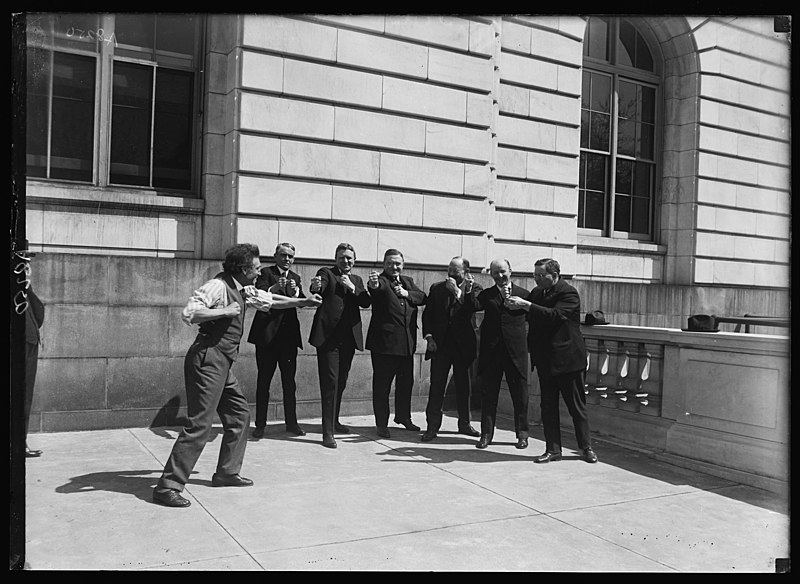 File:Sen. taking lessons in physical culture. L. to r.- Bernarr MacFadden, famous physical culture expert of N.Y., Sen Arthur Copper, Sen. C.C. Dill, Rep. Macfadden, Sen. Magnus Johnson, Rep. LCCN2016887214.jpg