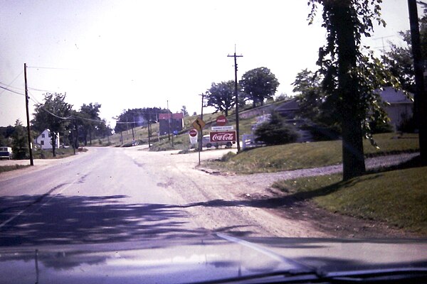 St-Joseph Blvd. circa 1971. The Duford Hill to Queenswood Heights is in the background (behind the Coca-Cola sign). Today, Place d'Orléans would be on