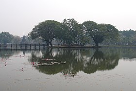 Sukhothai, Wat Traphang Ngoen, Lake, Thailand.jpg