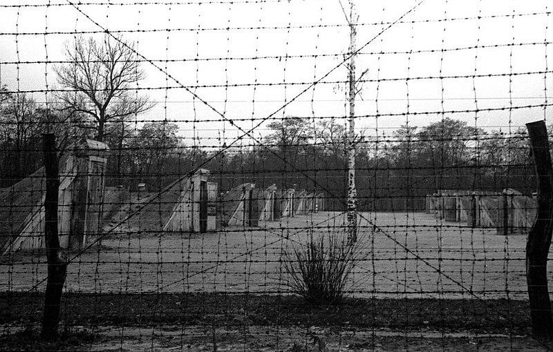 File:Syrets (Syretskij concentration camp) Kiev.jpg