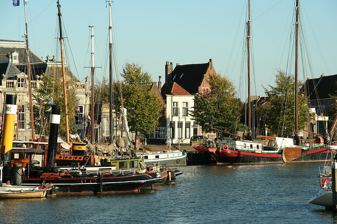 File:TheNetherlands-Enkhuizen-harbor.jpg