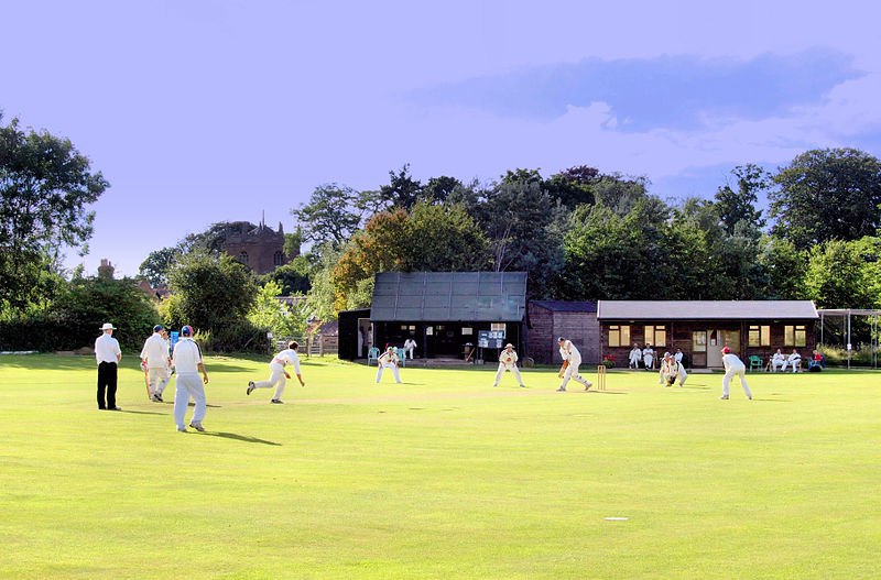 File:The Pavilion and new Changing Rooms 2007.jpg