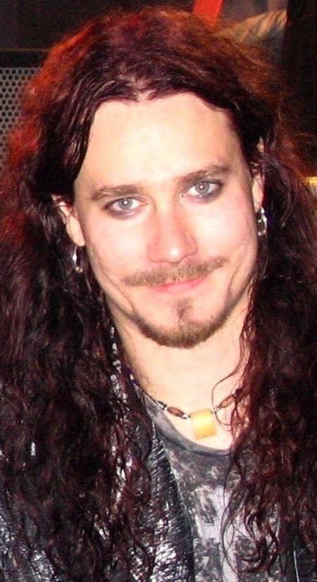 Tuomas-Nightwish-backstage-cropped.jpg