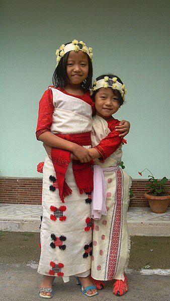 File:Two girls of Nyishi tribe in their traditional attire, Seijosa village, Pakke kesang district, Arunachal Pradesh- RIWATCH.jpg
