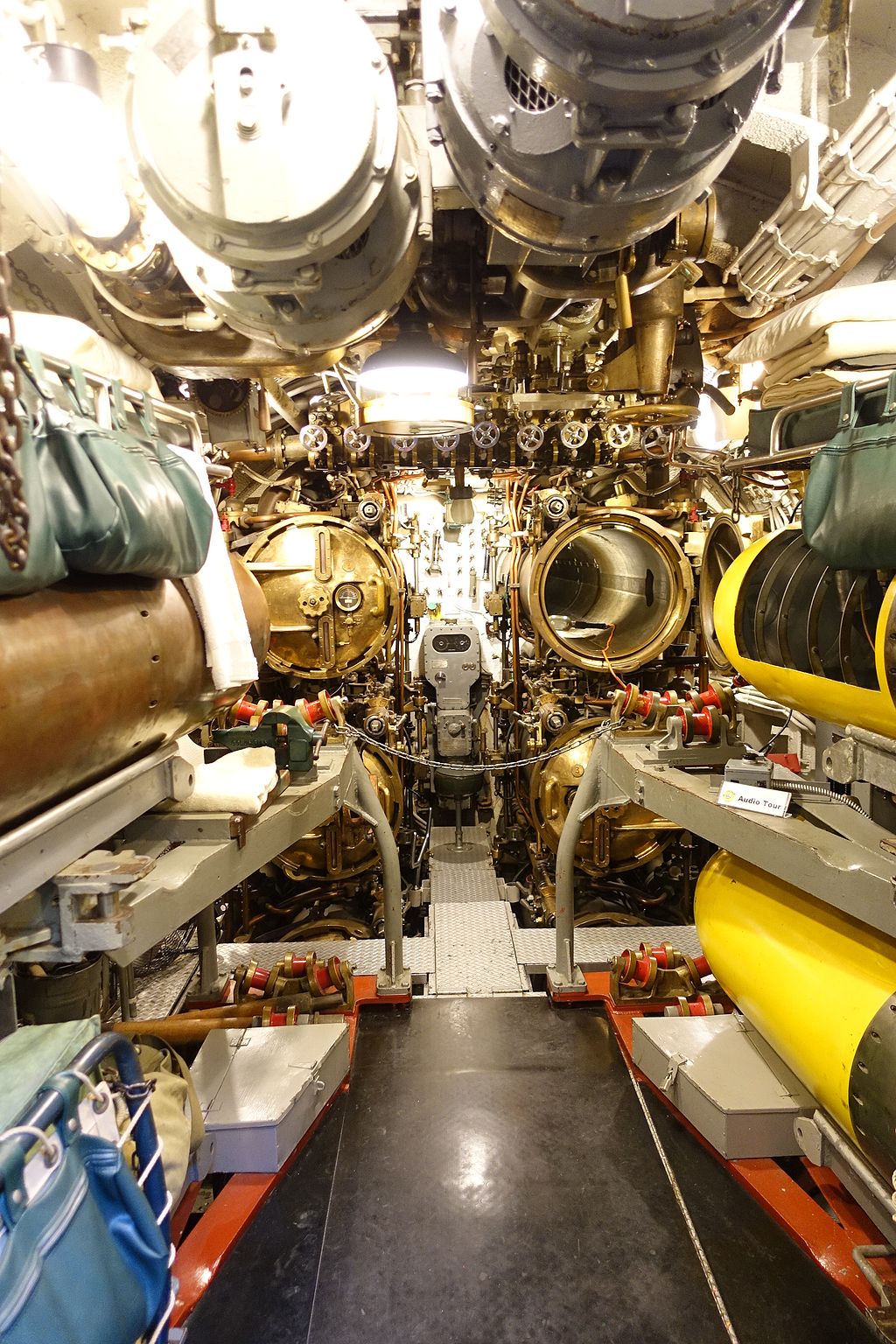 USS COD - Forward Torpedo Room