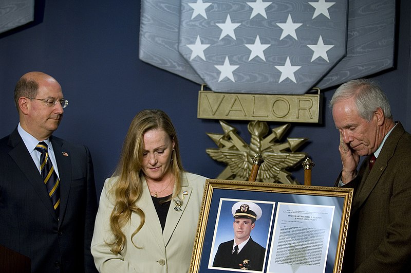 File:US Navy 071023-N-5549O-153 Daniel and Maureen Murphy, the parents of Navy SEAL Lt. Michael Murphy admire a photo of their son during a ceremony held at the Hall of Heroes inside the Pentagon.jpg