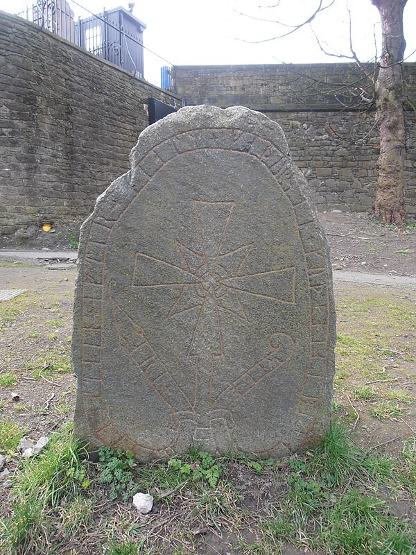 File:U 1173 Runestone Edinburgh.JPG