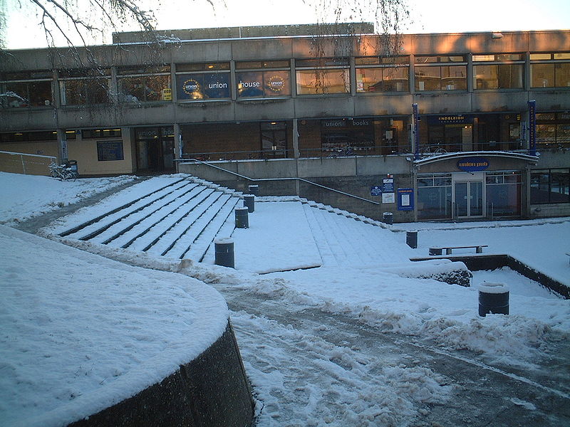 File:Union House and the pub.JPG