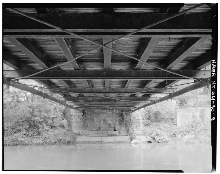 File:VIEW UNDERNEATH DECK LOOKING NORTH - Whetstone Creek Bridge, Township Road 127 spanning Whetstone Creek, Mount Gilead, Morrow County, OH HAER OHIO,59-MTGIL,2-9.tif