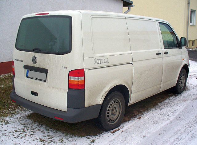 File:VW T5 Transporter front 20080811.jpg - Wikipedia