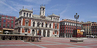 Plaza public square in the center of a town or city