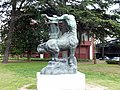 Español: El centauro herido, ubicado en Avda. del Libertador 1473, barrio de Recoleta, Buenos Aires. This is a photo of an Argentine monument identified by the ID C665