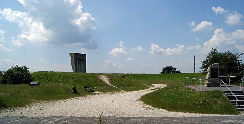 File:WWII, KL Plaszow, 1942-1945 German concentration camp for Jews (place of execution C-dołek), Kamieńskiego street, Podgórze, Krakow, Poland.jpg