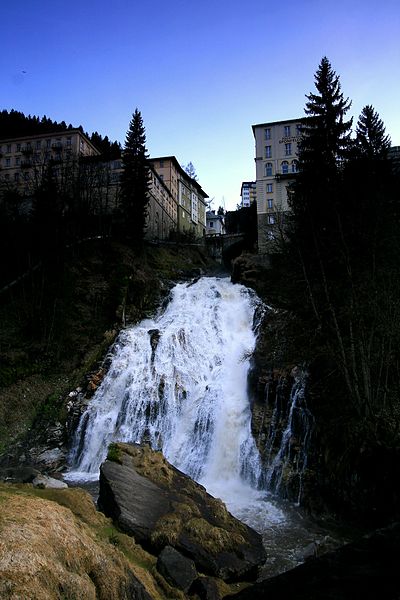 File:Waterfall - panoramio - Michal Gorski.jpg