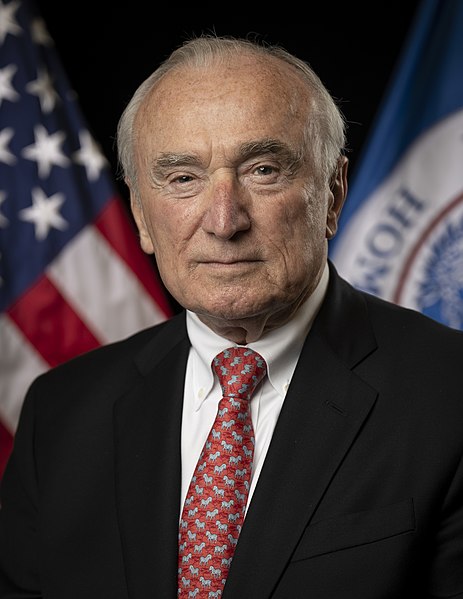 File:William Bratton, official portrait, Homeland Security Council.jpg
