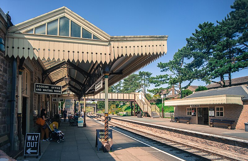 File:Winchcombe Railway Station GWSR 002.jpg