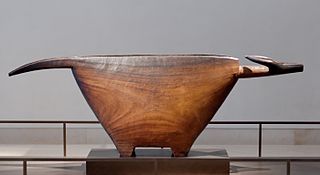 Banda-Yangere animal-shaped slit drum