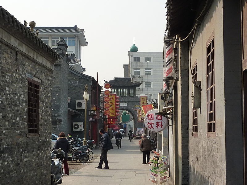 File:Yangzhou - Dongquan Gate - P1070038.JPG