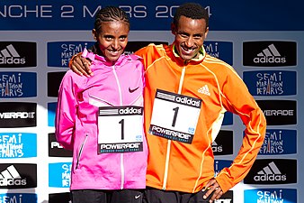 Yebrugal Melese & Mulle Wasihun, the two winners of the Paris half marathon 2014.