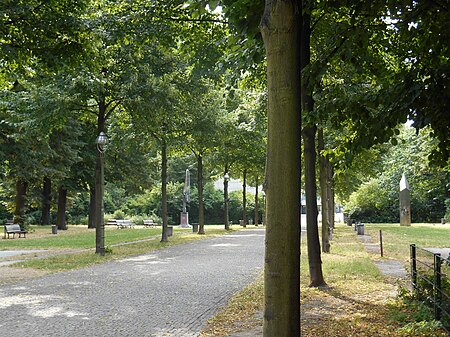 Zeppelinplatz mittelweg