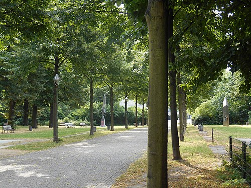 Zeppelinplatz (Berlin)