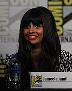Jameela Jamil dans le rôle de Titania