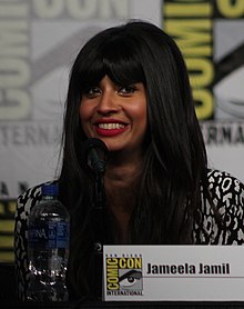 'The Good Place' cast and crew visit San Diego Comic Con for a panel (48469924447) (cropped).jpg