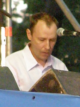 Константин Смирнов на концерте в Донецке 6 июня 2010 года 001 (cropped).JPG