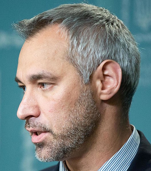 File:Руслан Рябошапка, 2019 (cropped).jpg