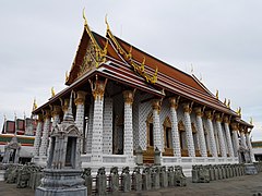 Van 1779 tot 1784 is die beeld naby Wat Arun, Thonburi, gehou.