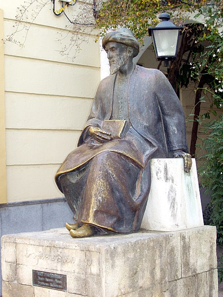 Statue of the Sephardic rabbi, philosopher and physician Maimonides in Córdoba, Spain