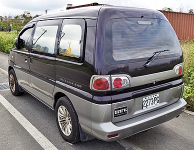 Mitsubishi Space Gear (2005 facelift)