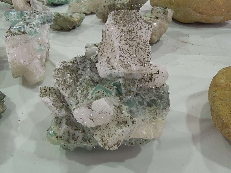 File:2012 TEP Gem and Mineral Show at Kino Sports Complex 5.JPG