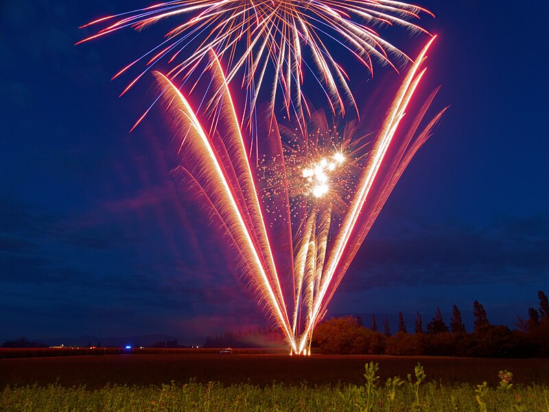 Feu d'artifice à Sausheim, le 26 juillet : 800px-2023-07-26_22-02-56_TA-Sausheim