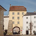 * Nomination The Altöttinger Tor in Mühldorf am Inn --FlocciNivis 09:43, 3 September 2023 (UTC) * Promotion  Support Good quality. --Vasmar1 11:36, 3 September 2023 (UTC)