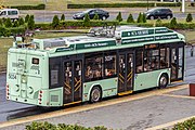 English: AKSM-32100D trolleybus running on batteries (note the trolley booms are down). Minsk, Belarus Беларуская: Тралейбус АКСМ-32100D падчас працы на батарэях. Мінск, Беларусь Русский: Троллейбус АКСМ-32100D во время поездки на батареях (штанги опущены). Минск, Беларусь