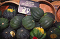 C. pepo Grupo Bellota (Acorn Group), grupo de cultivares a partir de C. pepo, origen Europa fines 1800, 'Table Queen', 'Pepper Squash'. Sinónimos científicos: Cucurbita pepo var. turbinata